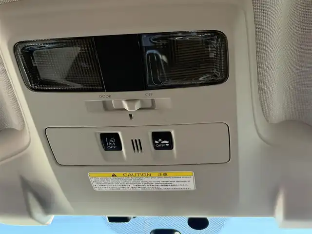 スバル レヴォーグ 1．6GT－S アイサイト 青森県 2014(平26)年 6.5万km クリスタルホワイトP 4WD/純正SDナビ・フルセグTV/CD・DVD・SD/バックカメラ/前席パワーシート/アイサイトver3/プリクラッシュブレーキ/追従クルーズコントロール/アクティブレーンキープ/サイド・カーテンエアバッグ/パドルシフト/ビルトインETC/前方ドライブレコーダー/純正フロアマット/LEDヘッドライト/フォグランプ/リアフォグランプ/社外17インチアルミ