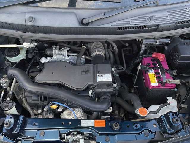 トヨタ ルーミー カスタムG S 山口県 2018(平30)年 8.1万km レーザーブルークリスタルシャイン 純正SDナビ/・フルセグテレビ/・Bluetooth/・DVD再生/・バックカメラ/スマートアシスト/・衝突回避支援ブレーキ機能/・ブレーキ制御付き誤発進抑制機能/・車線逸脱警報機能/・ふらつき警報/コーナーセンサー/ドライブレコーダー/レーダー探知機/ETC/両側オートスライドドア/純正フロアマット/純正アルミホイール/純正LEDヘッドライト/ドアバイザー/プッシュスタート/スマートキー/スペアキー有/取扱説明書