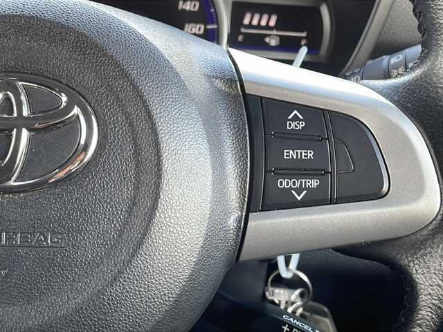 トヨタ ルーミー カスタムG S 山口県 2018(平30)年 8.1万km レーザーブルークリスタルシャイン 純正SDナビ/・フルセグテレビ/・Bluetooth/・DVD再生/・バックカメラ/スマートアシスト/・衝突回避支援ブレーキ機能/・ブレーキ制御付き誤発進抑制機能/・車線逸脱警報機能/・ふらつき警報/コーナーセンサー/ドライブレコーダー/レーダー探知機/ETC/両側オートスライドドア/純正フロアマット/純正アルミホイール/純正LEDヘッドライト/ドアバイザー/プッシュスタート/スマートキー/スペアキー有/取扱説明書