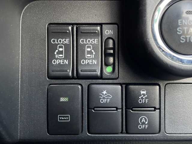 トヨタ ルーミー カスタムG S 山口県 2018(平30)年 8.1万km レーザーブルークリスタルシャイン 純正SDナビ/・フルセグテレビ/・Bluetooth/・DVD再生/・バックカメラ/スマートアシスト/・衝突回避支援ブレーキ機能/・ブレーキ制御付き誤発進抑制機能/・車線逸脱警報機能/・ふらつき警報/コーナーセンサー/ドライブレコーダー/レーダー探知機/ETC/両側オートスライドドア/純正フロアマット/純正アルミホイール/純正LEDヘッドライト/ドアバイザー/プッシュスタート/スマートキー/スペアキー有/取扱説明書