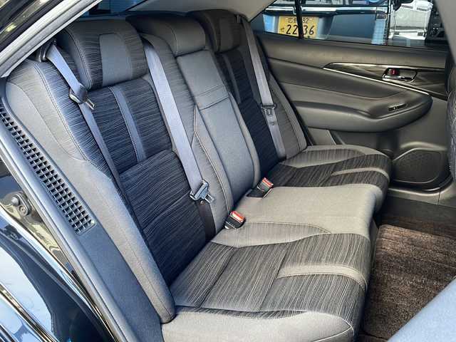 トヨタ クラウン ハイブリッド アスリートS 広島県 2013(平25)年 7.4万km プレシャスブラックパール 禁煙車/純正ナビ/・フルセグ/CD/DVD/Bluetooth/USB/バックカメラ/革巻きステアリング/ステアリングヒーター/オートライト/HIDヘッドライト/フォグランプ/前席パワーシート/前席シートヒーター/前後ドライブレコーダー（ZDR-016）/ETC/ドアバイザー/純正17インチアルミホイール/W+サイド+カーテンエアバック