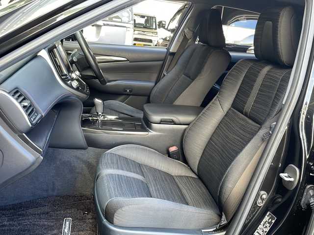 トヨタ クラウン ハイブリッド アスリートS 広島県 2013(平25)年 7.4万km プレシャスブラックパール 禁煙車/純正ナビ/・フルセグ/CD/DVD/Bluetooth/USB/バックカメラ/革巻きステアリング/ステアリングヒーター/オートライト/HIDヘッドライト/フォグランプ/前席パワーシート/前席シートヒーター/前後ドライブレコーダー（ZDR-016）/ETC/ドアバイザー/純正17インチアルミホイール/W+サイド+カーテンエアバック