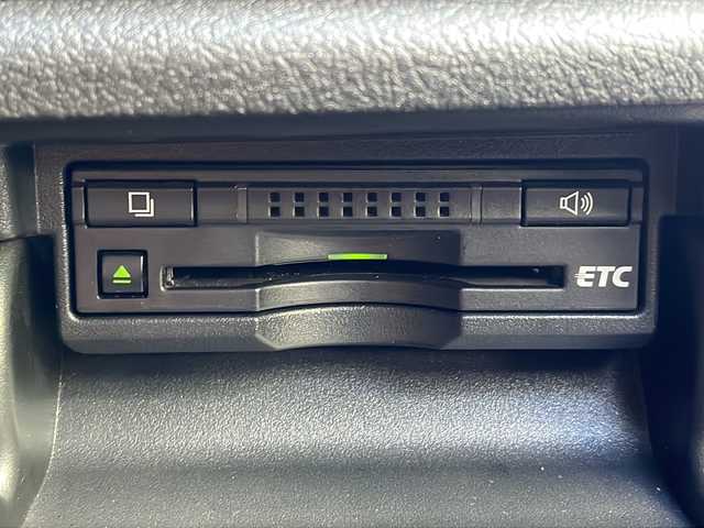 トヨタ クラウン ハイブリッド アスリートS 広島県 2013(平25)年 7.4万km プレシャスブラックパール 禁煙車/純正ナビ/・フルセグ/CD/DVD/Bluetooth/USB/バックカメラ/革巻きステアリング/ステアリングヒーター/オートライト/HIDヘッドライト/フォグランプ/前席パワーシート/前席シートヒーター/前後ドライブレコーダー（ZDR-016）/ETC/ドアバイザー/純正17インチアルミホイール/W+サイド+カーテンエアバック