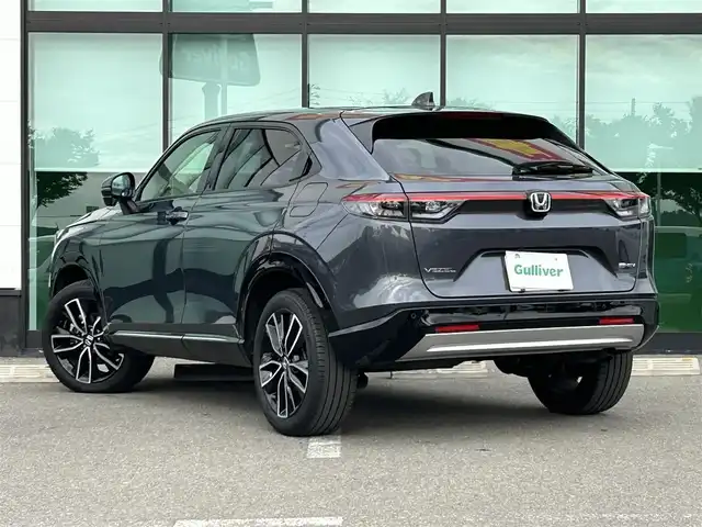 ホンダ ヴェゼル ハイブリッド e:HEV Z 大阪府 2023(令5)年 2.4万km メテオロイドグレーメタリック 純正コネクトナビ/フルセグTV/(AM/FM/AppleCarPlay/Bluetooth)/全方位カメラ/衝突軽減ブレーキ/横滑り防止機能/レーダークルコン/コーナーセンサー/シートヒーター/ステアリングヒーター/パワーバックドア/LEDヘッドライト/オートライト/オートマチックハイビーム/置くだけ充電/ビルトインETC