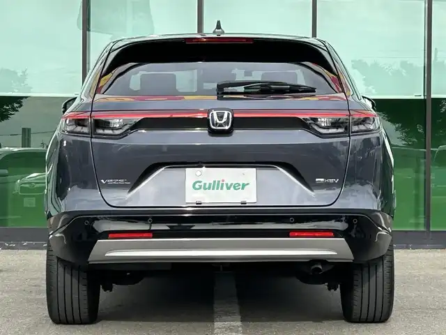 ホンダ ヴェゼル ハイブリッド e:HEV Z 大阪府 2023(令5)年 2.4万km メテオロイドグレーメタリック 純正コネクトナビ/フルセグTV/(AM/FM/AppleCarPlay/Bluetooth)/全方位カメラ/衝突軽減ブレーキ/横滑り防止機能/レーダークルコン/コーナーセンサー/シートヒーター/ステアリングヒーター/パワーバックドア/LEDヘッドライト/オートライト/オートマチックハイビーム/置くだけ充電/ビルトインETC