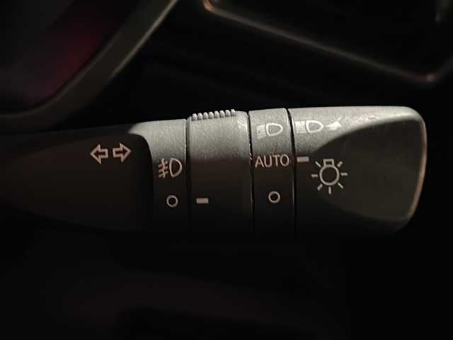 トヨタ ライズ Z 茨城県 2023(令5)年 4.1万km レーザーブルークリスタルシャイン ワンオーナー/モデリスタエアロ/純正9インチディスプレイオーディオ/(BT・USB・ラジオ再生)/レーダークルーズコントロール/レーンアシスト/プリクラッシュセーフティ/コーナーセンサー/シートヒーター/バックカメラ/ETC/ドライブレコーダー/オートライト/LEDヘッドライト/純正17inアルミホイール/純正フロアマット/スマートキー/スペアキー/取扱説明書/保証書