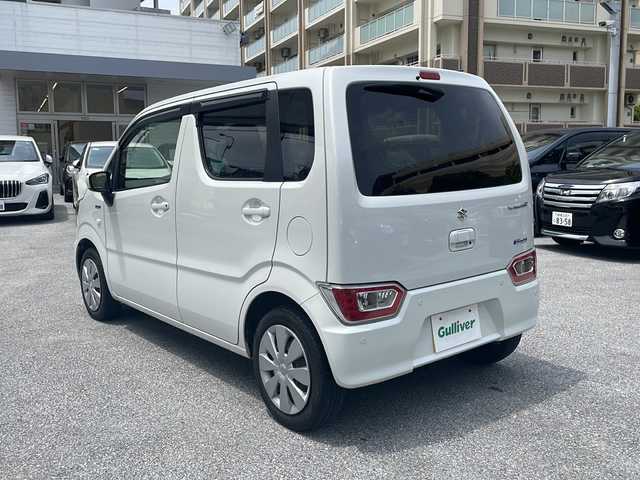 スズキ ワゴンＲ HYBRID FX 沖縄県 2021(令3)年 2.6万km ピュアホワイトP デュアルセンサーブレーキサポート　/レーンキープ　/コーナーセンサー　/シートヒーター　/ETC　/スマートキー　/オートエアコン　/純正フロアマット　/電格ミラー　/アイドリングストップ　