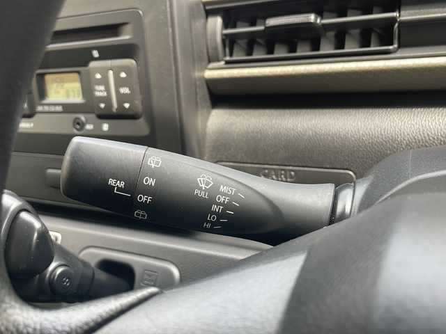 スズキ ワゴンＲ HYBRID FX 沖縄県 2021(令3)年 2.6万km ピュアホワイトP デュアルセンサーブレーキサポート　/レーンキープ　/コーナーセンサー　/シートヒーター　/ETC　/スマートキー　/オートエアコン　/純正フロアマット　/電格ミラー　/アイドリングストップ　