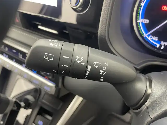 トヨタ ノア ハイブリッド S－Z 茨城県 2024(令6)年 0.5万km ホワイトパールクリスタルシャイン 純正10.5型DA/フルセグ/バックカメラ/純正フリップダウンモニター/快適利便パッケージ/モデリスタフロントグリルキット/モデリスタイルミルーフスポイラー/モデリスタシグネチャーイルミブレード/衝突被害軽減ブレーキ/車線逸脱抑制装置/レーダークルーズコントロール/オートマチックハイビーム/クリアランスソナー/両側電動スライドドア/ETC2.0/AC100V/シートヒーター/純正17インチAW/3眼LEDヘッドライト/スマートキー