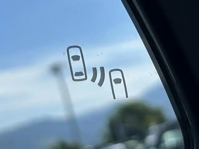 トヨタ カローラ クロス ハイブリッド Z 奈良県 2023(令5)年 2.5万km スパークリングブラックパールクリスタルシャイン 純正９インチディスプレイオーディオ　/BT/USB/全方位カメラ　/モデリスタエアロ　/ワンオーナー　/パノラマルーフ　/ハーフレザーシート　/シートヒーター　/パワーシート/前後ドライブレコーダー　/前後コーナーセンサー　/ビルトインＥＴＣ/HUD/スマートキー/追従型クルーズコントロール/電動リアゲート/衝突被害軽減システム/LEDヘッドライト/AUTOHOLD/純正18インチアルミホイール/純正フロアマット
