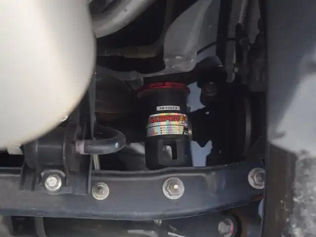 トヨタ ８６ GT 兵庫県 2016(平28)年 3.1万km クリスタルホワイトパール 後期モデル/６MT/HKSマフラー/BLITZ車高調/BLITZエアークリーナー/WEDSSPORTアルミホイール/純正ナビ/フルセグTV/ETC/ドライブレコーダー/バックカメラ/LEDヘッドライト/スマートキー/プッシュスタート