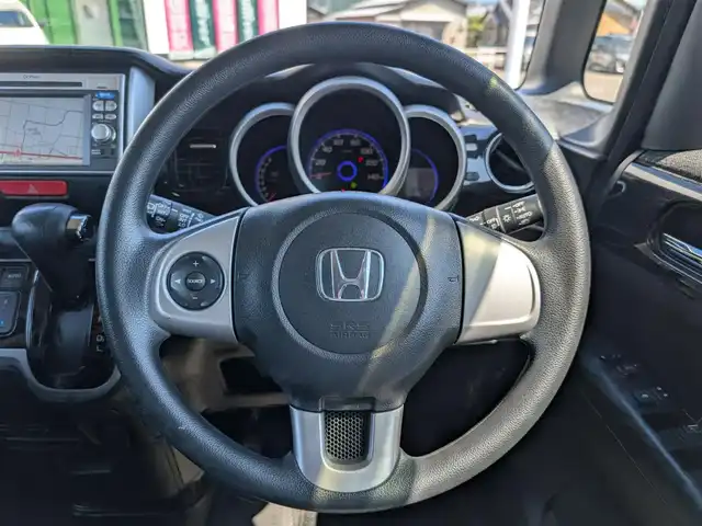 ホンダ Ｎ ＢＯＸ カスタム G Lパッケージ 福井県 2012(平24)年 10.8万km クリスタルブラックパール 純正14インチAW/バックカメラ/片側パワースライドドア/キセノンヘッドライト/Fフォグ/ETC/アイドリングストップ/横滑り防止装置/純正ディーラーオプションナビ/ワンセグテレビ/盗難防止装置/ダブルエアバッグ/スマートキー