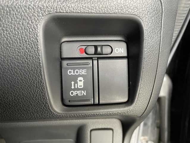 ホンダ Ｎ ＢＯＸ カスタム G Lパッケージ 茨城県 2017(平29)年 7.7万km クリスタルブラックパール (株)IDOMが運営する【じしゃロン水戸店】の自社ローン専用車両になりますこちらは現金またはオートローンご利用時の価格です。自社ローンご希望の方は別途その旨お申付け下さい/社外SDナビ/フルセグ/パワースライドドア/純正14インチアルミホイール/バックカメラ/ドライブレコーダ/ETC