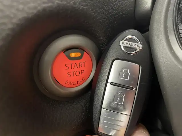 日産 キューブ 15X 茨城県 2016(平28)年 4.9万km ダークメタルグレー 純正ナビ/バックカメラ/ワンセグ/ETC/ドラレコ/HIDヘッドライト/アイドリングストップ/スマートキー/プッシュスタート