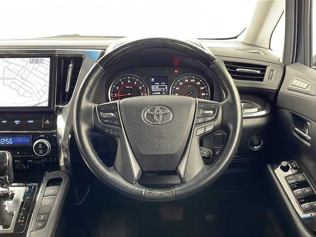 トヨタ アルファード S Cパッケージ 栃木県 2018(平30)年 3.1万km ホワイトパールクリスタルシャイン ワンオーナー/Wサンルーフ/純正SDナビ/（DVD/CD/フルセグ/SD/Bluetooth）/純正フリップダウンモニター/TOYOTA Safety Sense/・レーダークルーズ コントロール/・プリクラッシュセーフティ/・レーントレーシングアシスト/・レーンディパーチャーアラート/・ロードサインアシスト/・先行車発進告知機能/・オートマチックハイビーム/レザーシート/パワーシート/シートヒーター/エアシート/両側パワースライドドア/パワーバックドア/デジタルインナーミラー/バックカメラ/LEDヘッドライト/ビルトインETC/ドライブレコーダー/プッシュスタート/純正18インチアルミホイール