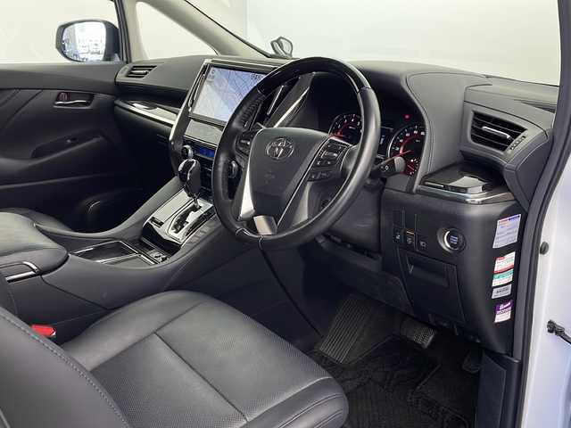 トヨタ アルファード S Cパッケージ 栃木県 2018(平30)年 3.1万km ホワイトパールクリスタルシャイン ワンオーナー/Wサンルーフ/純正SDナビ/（DVD/CD/フルセグ/SD/Bluetooth）/純正フリップダウンモニター/TOYOTA Safety Sense/・レーダークルーズ コントロール/・プリクラッシュセーフティ/・レーントレーシングアシスト/・レーンディパーチャーアラート/・ロードサインアシスト/・先行車発進告知機能/・オートマチックハイビーム/レザーシート/パワーシート/シートヒーター/エアシート/両側パワースライドドア/パワーバックドア/デジタルインナーミラー/バックカメラ/LEDヘッドライト/ビルトインETC/ドライブレコーダー/プッシュスタート/純正18インチアルミホイール