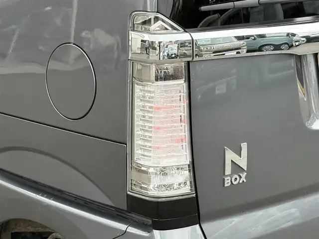 ホンダ Ｎ ＢＯＸ カスタム G Lパッケージ 岩手県 2012(平24)年 5.3万km ポリッシュドメタルメタリック 禁煙車/4WD/純正フリップダウンモニター/片側パワースライドドア/純正ナビ/→フルセグTV/Bluetooth/CD/DVD/FM/AM/バックカメラ/ステアリングスイッチ/横滑り防止装置/オートライト/フォグライト/〇プッシュスタート/〇電動格納ミラー/〇ウィンカーミラー/〇ドアバイザー/〇フロアマット/〇シガーソケット/〇スマートキー/スペアキー/ETC/冬タイヤ社外アルミホイール車載/→7mm×4本
