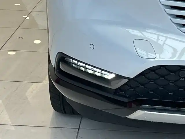 ホンダ ヴェゼル ハイブリッド e:HEV PLaY 埼玉県 2022(令4)年 3.8万km プレミアムサンライトホワイトパール ホンダセンシング/純正9インチコネクトディスプレイ/　　BT/フルセグ/カープレイ/バックカメラ/パワーバックドア/レーダークルーズコントロール/レーンキープアシスト/LEDヘッドライト/ハーフレザーシート/シートヒーター/純正18インチアルミホイール/パノラマルーフ/パドルシフト/ワイヤレス充電/オートブレーキホールド/ステアリングヒーター/ETC2.0/スマートキー/禁煙車