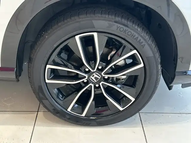 ホンダ ヴェゼル ハイブリッド e:HEV PLaY 埼玉県 2022(令4)年 3.8万km プレミアムサンライトホワイトパール ホンダセンシング/純正9インチコネクトディスプレイ/　　BT/フルセグ/カープレイ/バックカメラ/パワーバックドア/レーダークルーズコントロール/レーンキープアシスト/LEDヘッドライト/ハーフレザーシート/シートヒーター/純正18インチアルミホイール/パノラマルーフ/パドルシフト/ワイヤレス充電/オートブレーキホールド/ステアリングヒーター/ETC2.0/スマートキー/禁煙車