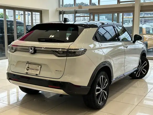 ホンダ ヴェゼル ハイブリッド e:HEV PLaY 埼玉県 2022(令4)年 3.8万km プレミアムサンライトホワイトパール ホンダセンシング/純正9インチコネクトディスプレイ/　　BT/フルセグ/カープレイ/バックカメラ/パワーバックドア/レーダークルーズコントロール/レーンキープアシスト/LEDヘッドライト/ハーフレザーシート/シートヒーター/純正18インチアルミホイール/パノラマルーフ/パドルシフト/ワイヤレス充電/オートブレーキホールド/ステアリングヒーター/ETC2.0/スマートキー/禁煙車