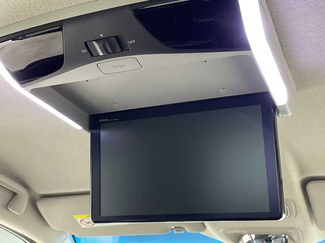 ホンダ フリード ハイブリット G ホンダセンシング 福岡県 2021(令3)年 4.2万km プラチナホワイトパール 純正9インチメモリナビ/・CD/DVD/BT/フルセグTV/・バックモニター/純正フリップダウンモニター/ホンダセンシング/両側パワースライドドア/ETC/ハーフレザーシート/・シートヒーター（D/N)/革巻きステアリング/・ステアリングリモコン/LED/・オートライト/スマートキー/・プッシュスタート/・スペアキー/純正15インチアルミホイール/純正フロアマット/純正ドアバイザー