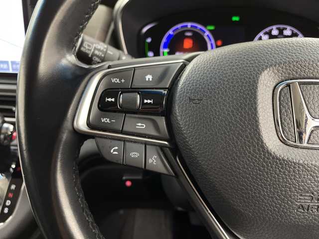 ホンダ オデッセイ ハイブリッド e:HEVアブソルート EX 岐阜県 2021(令3)年 4万km プレミアムヴィーナスブラックP 10インチ純正ナビ　/　(AM/FM/CD/DVD/Bluetooth/フルセグTV/AppleCarPlay)/純正フリップダウンモニター/全方位カメラ/衝突軽減ブレーキ/レーンキープアシスト/コーナーセンサー/ブラインドスポットモニター/レーダークルーズコントロール/レザーシート/パワーシート/シートヒーター/両側パワースライドドア/LEDヘッドライト/パワーバックドア/純正ドライブレコーダー前後/ビルトインETC2.0/スペアキー/純正アルミホイール/純正フロアマット/純正ドアバイザー