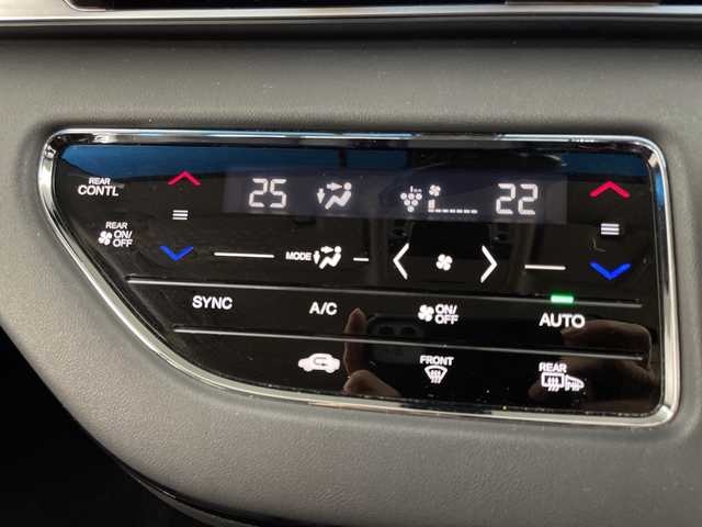 ホンダ オデッセイ ハイブリッド e:HEVアブソルート EX 岐阜県 2021(令3)年 4万km プレミアムヴィーナスブラックP 10インチ純正ナビ　/　(AM/FM/CD/DVD/Bluetooth/フルセグTV/AppleCarPlay)/純正フリップダウンモニター/全方位カメラ/衝突軽減ブレーキ/レーンキープアシスト/コーナーセンサー/ブラインドスポットモニター/レーダークルーズコントロール/レザーシート/パワーシート/シートヒーター/両側パワースライドドア/LEDヘッドライト/パワーバックドア/純正ドライブレコーダー前後/ビルトインETC2.0/スペアキー/純正アルミホイール/純正フロアマット/純正ドアバイザー