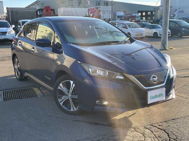 日産 リーフ G 新潟県 2018(平30)年 9.7万km オーロラフレアブルーパール プロパイロット/ステアリングヒーター/ブラインドスポットモニター/e-Pedal/シートヒーター/デジタルインナーミラー