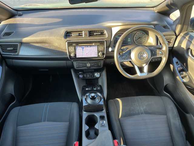 日産 リーフ G 新潟県 2018(平30)年 9.7万km オーロラフレアブルーパール プロパイロット/ステアリングヒーター/ブラインドスポットモニター/e-Pedal/シートヒーター/デジタルインナーミラー