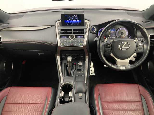 レクサス ＮＸ 300h Fスポーツ 大分県 2015(平27)年 6.2万km レッドマイカクリスタルシャイン 純正SDナビ　フルセグTV Bluetooth Blu-ray DVD再生/パノラミックビューモニター/プリクラッシュセーフティ/ブラインドスポットモニター/レーダークルーズコントロール/オートマチックハイビーム/コーナーセンサー/前席シートベンチレーション・シートヒーター/前席パワーシート/前後ドライブレコーダー/ステアリングヒーター/ステアリングスイッチ/パドルシフト/電子パーキングブレーキ/オートホールド/フロアマット/ドアバイザー/プッシュスタート/スマートキー