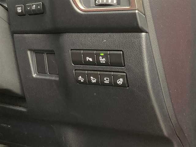 レクサス ＮＸ 300h Fスポーツ 大分県 2015(平27)年 6.2万km レッドマイカクリスタルシャイン 純正SDナビ　フルセグTV Bluetooth Blu-ray DVD再生/パノラミックビューモニター/プリクラッシュセーフティ/ブラインドスポットモニター/レーダークルーズコントロール/オートマチックハイビーム/コーナーセンサー/前席シートベンチレーション・シートヒーター/前席パワーシート/前後ドライブレコーダー/ステアリングヒーター/ステアリングスイッチ/パドルシフト/電子パーキングブレーキ/オートホールド/フロアマット/ドアバイザー/プッシュスタート/スマートキー