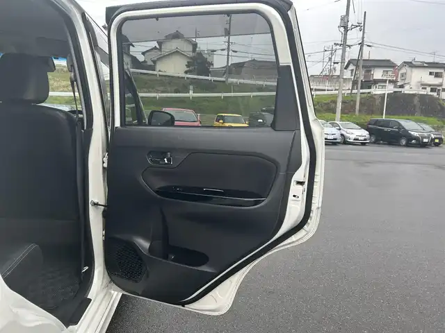 車両画像11