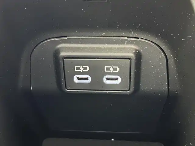 トヨタ ＲＡＶ４ アドベンチャー 佐賀県 2023(令5)年 0.2万km アッシュグレーメタリック/グレイッシュブルー 純正10.5型ナビ/（ＡＭ/ＦＭ/CD/DVD/Bluetooth/フルセグTV）/バックカメラ/クルーズコントロール(追従あり)/前後ドライブレコーダー/衝突被害軽減システム/ビルトインETC/レーンアシスト/コーナーセンサー/シートヒーター/エアシート/LEDヘッドライト/デュアルエアコン/盗難防止装置/横滑り防止装置/オートライト/オートマチックハイビーム/スマートキー/プッシュスタート/純正フロアマット/純正19インチアルミホイール/ステアリングスイッチ/電動格納ミラー