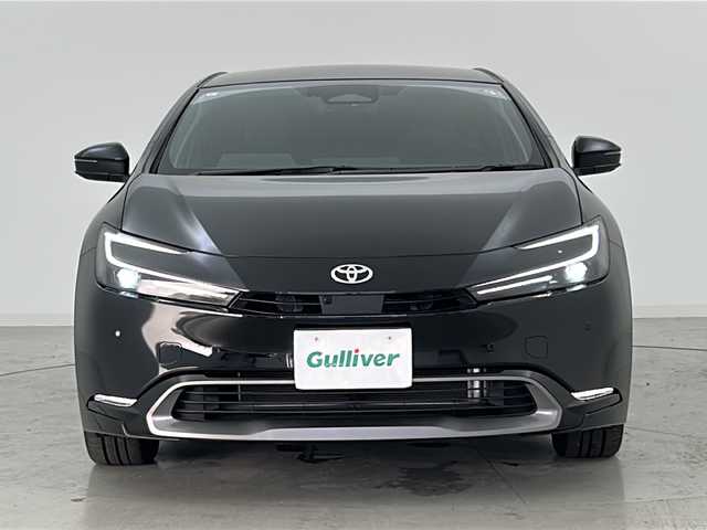 トヨタ プリウス Z 宮城県 2023(令5)年 1.3万km アティチュードブラックマイカ パノラマムーンルーフ/トヨタチームメイト/・アドバンストドライブ/・アドバンスドパーク/パノラミックビューモニター/トヨタセーフティセンス/・プリクラッシュセーフティ/・レーントレーシングアシスト/・レーダークルーズコントロール/・オートハイビーム/・ブラインドスポットモニター/・リアクロストラフィックアラート/・クリアランスソナー/純正12インチディスプレイオーディオ/・ナビゲーション機能あり/・USB.BT.Miracast/フルセグTV/レザーシート/・運転席パワーシート/・前席シートヒーター・エアシート/パワーバックドア/ステアリングヒーター/ステアリングスイッチ/LEDヘッドライト/LEDフォグランプ/ワイヤレス充電/AC1500W充電/電動パーキングブレーキ/オートホールド/純正19インチアルミホイール/純正フロアマット/ドアバイザー