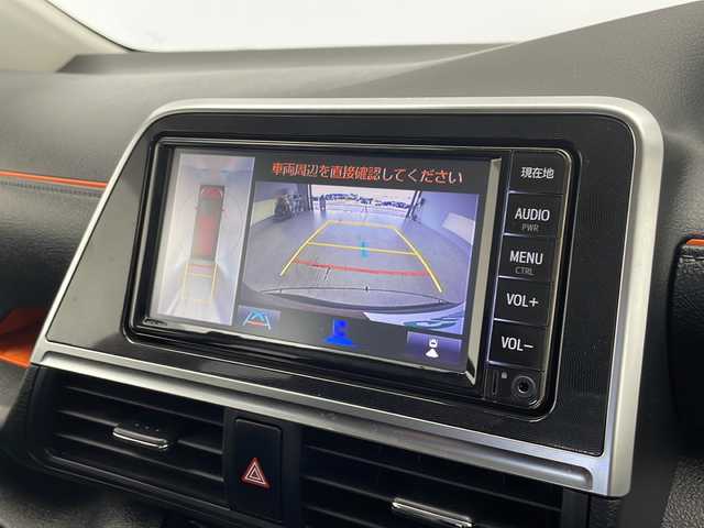 トヨタ シエンタ G クエロ 愛知県 2020(令2)年 2.2万km ブラックマイカ/センシュアルレッドマイカ 衝突軽減システム/純正ナビ ＳＤカードなし/全方位カメラ/両側パワースライドドア/CD DVD/Bluetooth/バックカメラ/コーナーセンサー/LEDヘッドライト/レーンキープアシスト/オートマチックハイビーム/ドライブレコーダー/ステアリングスイッチ/スマートキー/プッシュスタート