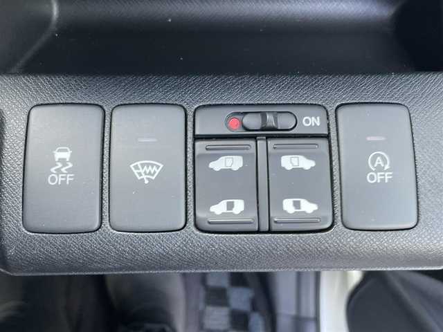 ホンダ ステップワゴン スパーダ Z 新潟県 2013(平25)年 5.3万km ホワイトオーキッドパール メモリナビ/ワンセグテレビ/バックカメラ/フリップダウンモニター/アイドリングストップ/ウィンカーミラー/ドアバイザー/両側パワースライドドア/ETC
