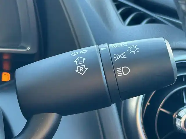 マツダ ＣＸ－３ 20S 岩手県 2019(令1)年 1.9万km スノーフレイクホワイトパールマイカ マツダコネクトナビ　全周囲カメラ　Ｂｌｕｅｔｏｏｔｈ　ＤＶＤ再生　ＵＳＢ入力接続端子　フルセグ　純正１８インチアルミホイール　オートホールド　ＬＥＤオートライト　スマートキー　ＭＴモード付ＡＴ