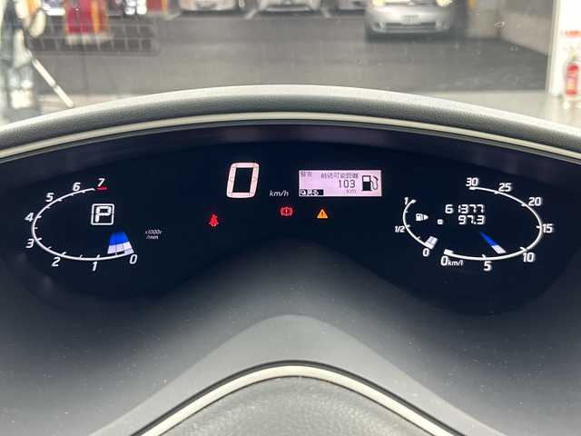 日産 セレナ ハイウェイスター S HV Vセレ 愛知県 2013(平25)年 6.2万km ブリリアントホワイトパール 禁煙車/純正7インチナビ/（CD/DVD/Bluetooth/ワンセグTV/SD)/バックカメラ/フリップダウンモニター/サンルーフ/クルーズコントロール/ドライブレコーダー/ETC/両側パワースライドドア/純正16インチアルミホイール/純正フロアマット/スマートキー/プッシュスタート/横滑り防止装置/オートエアコン