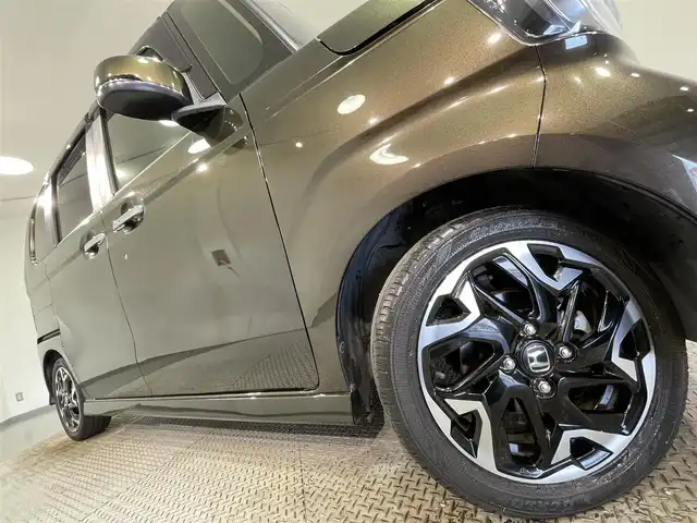 ホンダ Ｎ ＢＯＸ カスタム G L ターボ ホンダセンシング 愛知県 2019(令1)年 2.7万km プレミアムグラマラスブロンズP 純正ナビ【VXM-204VFi】/両側パワースライドドア/レーダークルーズコントロール/衝突軽減ブレーキ/先行車発進告知/クリアランスソナー/車線逸脱警報/パドルシフト/シートヒーター/ハーフレザーシート/バックカメラ/ビルトインＥＴＣ/ＬＥＤヘッドライト/ISOFIX/チップアップアシート/純正フロアマット/純正15インチアルミホイール