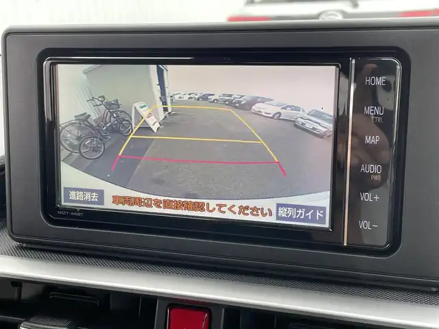 トヨタ ライズ Z 佐賀県 2022(令4)年 5.8万km シャイニングホワイトパール 純正SDナビゲーション/・フルセグTV/CD/DVD/SD/Bluetooth/バックカメラ/ビルトインETC/電子パーキングブレーキ/・AUTO HOLD機能/100V電源/DN席シートヒーター/ISOFIX対応/革巻きステアリング/ステアリングリモコン/純正17インチアルミホイール/純正LEDヘッドライト/・オートマチックハイビーム/純正LEDフォグランプ/リヤフォグランプ/純正フロアマット/純正ドアバイザ―/新車保証書/スペアキー１本/スマートアシスト/・レーダークルーズコントロール/・先行車発進お知らせ機能/・衝突被害軽減ブレーキ/・車線逸脱警報機能/・標識認識機能/・クリアランスソナー/・ふらつき警報