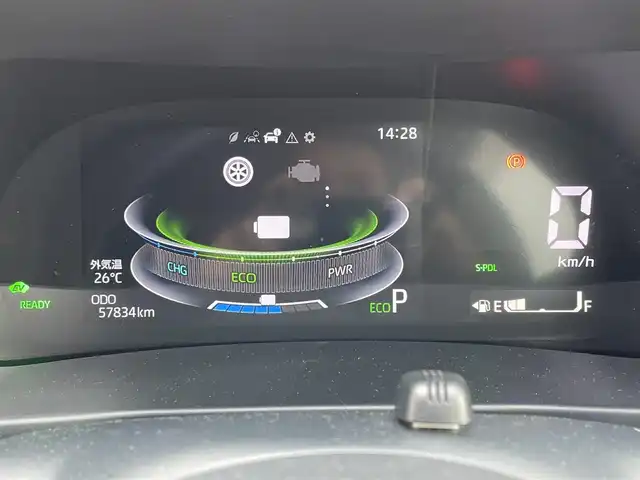 トヨタ ライズ Z 佐賀県 2022(令4)年 5.8万km シャイニングホワイトパール 純正SDナビゲーション/・フルセグTV/CD/DVD/SD/Bluetooth/バックカメラ/ビルトインETC/電子パーキングブレーキ/・AUTO HOLD機能/100V電源/DN席シートヒーター/ISOFIX対応/革巻きステアリング/ステアリングリモコン/純正17インチアルミホイール/純正LEDヘッドライト/・オートマチックハイビーム/純正LEDフォグランプ/リヤフォグランプ/純正フロアマット/純正ドアバイザ―/新車保証書/スペアキー１本/スマートアシスト/・レーダークルーズコントロール/・先行車発進お知らせ機能/・衝突被害軽減ブレーキ/・車線逸脱警報機能/・標識認識機能/・クリアランスソナー/・ふらつき警報