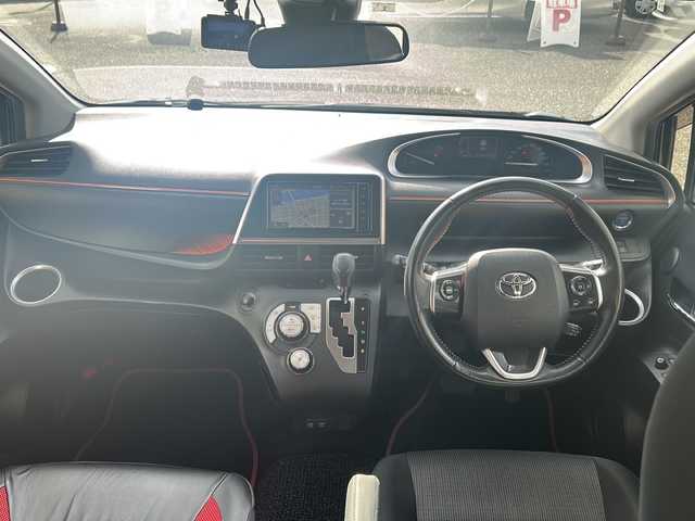 トヨタ シエンタ ハイブリッド G 愛知県 2019(平31)年 8.7万km ブラックマイカ 登録時走行距離86747km/純正7インチSDナビ/(Bluetooth/フルセグTV/DVD)/パラノミックビューモニター/ドラレコ前後/クリアランスソナー/トヨタセーフティーセンス/プリクラッシュセーフティー/レーンディパーチャーアラート/誤発信抑制機能/オートマチックハイビーム/レーダークルーズコントロール/両側パワスラ/R15インチスタッドレスタイヤ×4積み込み/ビルドイン2.0ETC/ステアリングスイッチ/2.1Aアクセサリー×2/純正ドアバイザー/純正フロアマット/プッシュスタート/スマートキー/(スペアキー×1)/取説/保証書