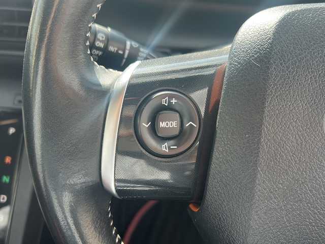 トヨタ シエンタ ハイブリッド G 愛知県 2019(平31)年 8.7万km ブラックマイカ 登録時走行距離86747km/純正7インチSDナビ/(Bluetooth/フルセグTV/DVD)/パラノミックビューモニター/ドラレコ前後/クリアランスソナー/トヨタセーフティーセンス/プリクラッシュセーフティー/レーンディパーチャーアラート/誤発信抑制機能/オートマチックハイビーム/レーダークルーズコントロール/両側パワスラ/R15インチスタッドレスタイヤ×4積み込み/ビルドイン2.0ETC/ステアリングスイッチ/2.1Aアクセサリー×2/純正ドアバイザー/純正フロアマット/プッシュスタート/スマートキー/(スペアキー×1)/取説/保証書