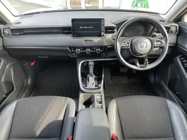 ホンダ ヴェゼル ハイブリッド e:HEV Z 兵庫県 2023(令5)年 3.5万km メテオロイドグレーメタリック 純正ナビ/フルセグTV/Bluetoothオーディオ/CD／DVD/バックカメラ/ステアリングリモコン/クルーズコントロール（追従あり）/パワーバックドア/ハーフレザーシート/シートヒーター/ドアバイザー/純正ゴムマット/パドルシフト/ステアリングヒーター