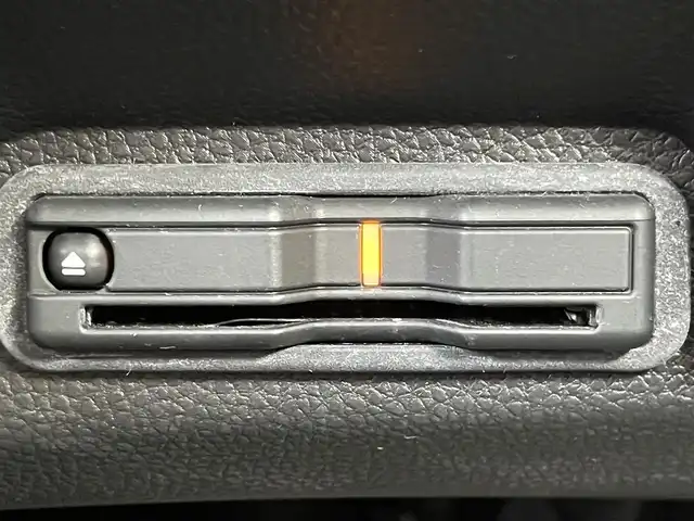 ホンダ ヴェゼル ハイブリッド e:HEV Z 兵庫県 2023(令5)年 3.5万km メテオロイドグレーメタリック 純正ナビ/フルセグTV/Bluetoothオーディオ/CD／DVD/バックカメラ/ステアリングリモコン/クルーズコントロール（追従あり）/パワーバックドア/ハーフレザーシート/シートヒーター/ドアバイザー/純正ゴムマット/パドルシフト/ステアリングヒーター