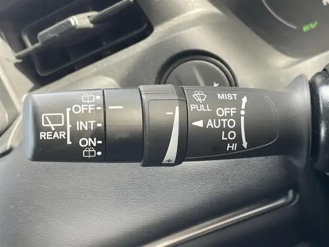 ホンダ ヴェゼル ハイブリッド e:HEV Z 兵庫県 2023(令5)年 3.5万km メテオロイドグレーメタリック 純正ナビ/フルセグTV/Bluetoothオーディオ/CD／DVD/バックカメラ/ステアリングリモコン/クルーズコントロール（追従あり）/パワーバックドア/ハーフレザーシート/シートヒーター/ドアバイザー/純正ゴムマット/パドルシフト/ステアリングヒーター