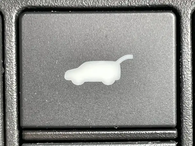 ホンダ ヴェゼル ハイブリッド e:HEV Z 兵庫県 2023(令5)年 3.5万km メテオロイドグレーメタリック 純正ナビ/フルセグTV/Bluetoothオーディオ/CD／DVD/バックカメラ/ステアリングリモコン/クルーズコントロール（追従あり）/パワーバックドア/ハーフレザーシート/シートヒーター/ドアバイザー/純正ゴムマット/パドルシフト/ステアリングヒーター