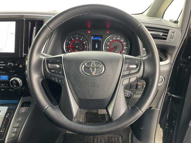 トヨタ アルファード S 道央・札幌 2021(令3)年 2.3万km ブラック ・４ＷＤ/・純正９．２インチディスプレイオーディオ＆ナビ＆ＢＴ/・バックモニター/・ＴＳＳ/・ＬＴＡ/・アダプティブクルーズコントロール/・横滑り防止装置/・アイドリングストップ/・ＡＣ１００Ｖ/・両側パワースライドドア/・寒冷地仕様/・フロントワイパーデアイサー/・ドアミラーヒーター/・純正ビルトインＥＴＣ/・黒レザー調シートカバー/・社外リモコンスターター/・オートライト/・オートマチックハイビーム/・ＬＥＤヘッドライト/・電動パーキングブレーキ/・ブレーキホールド/・スペアリモコンキー×１/・保証書・取扱説明書あり/・夏タイヤ純正１８インチアルミ付積込