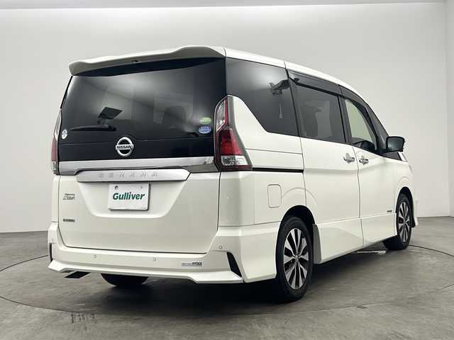 日産 セレナ ハイウェイスターVセレクションⅡ 兵庫県 2019(令1)年 8.1万km ブリリアントホワイトパール ・純正9インチナビ&TV&Bluetooth&DVD&CD&SD/・純正フリップダウンモニター/・両側パワースライドドア/・セーフティーパックB/・プロパイロット/・デジタルインナーミラー/・前方ドライブレコーダー/・ETC２．０/・電動パーキング/・オートブレーキホールド/・フロアマット/・前後コーナーセンサー/・衝突軽減ブレーキ/・レーンキープアシスト/・レーダークルーズコントロール/・スマートキー/・プッシュスタート/・LEDライト/・LEDフォグ/・オートライト/・純正16インチアルミホイール