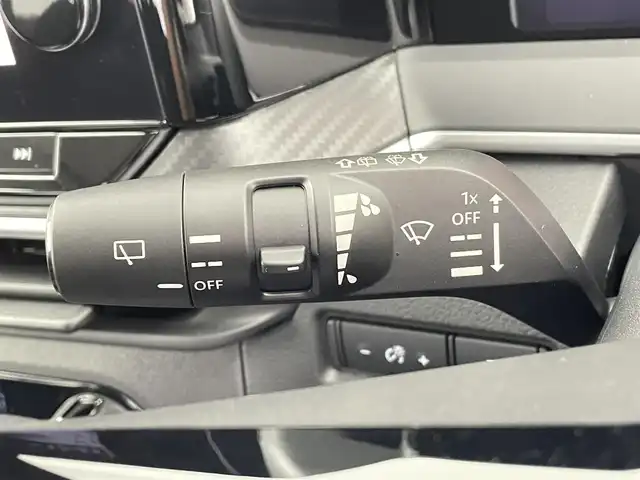 日産 ノート X 千葉県 2022(令4)年 4万km ピュアホワイトパール 衝突軽減ブレーキ/純正9型ナビ/アラウンドビューモニター/フルセグTV/Bluetooth接続/USB端子/置くだけ充電/プロパイロット/レーダークルーズコントロール/インテリジェントルームミラー/横滑り防止機能/ETC/オートライト/オートブレーキホールド/電動サイドブレーキ/ステアリングスイッチ/純正ホイールキャップ/純正フロアマット/スマートキー/スペアキー1本